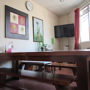 Hostel Sensi Backpackers